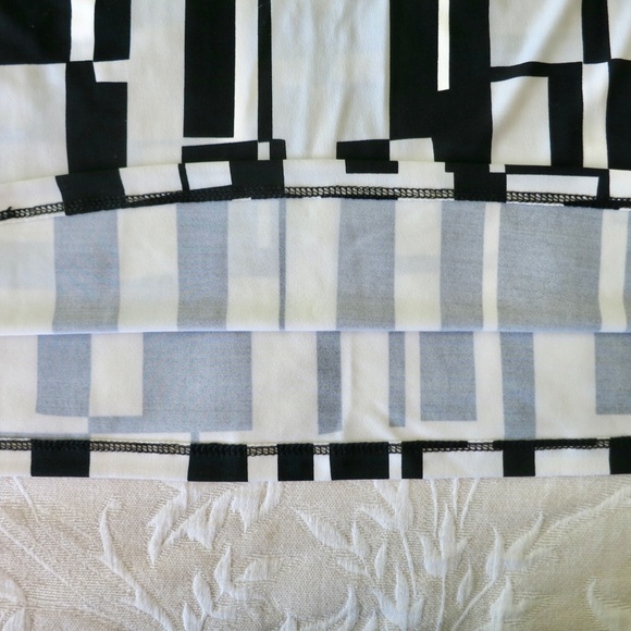 Alfani Black and White Slit Sleeve Tunic Top Size XS - Picture 6 of 13